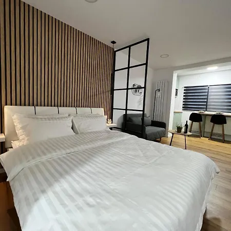 Denis Apartment